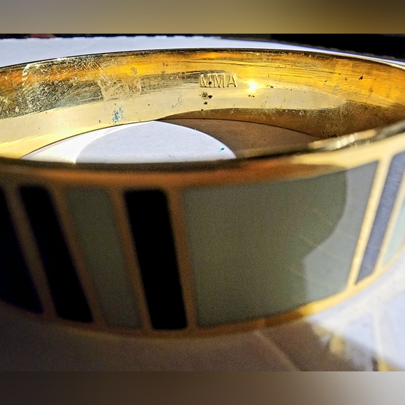 Chunky enamel bangle wide Bracelet stripes warm colors metropolitan museum art - Picture 2 of 7